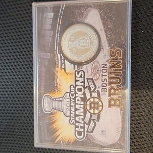 Highland Mint 2011 Boston Bruins Stanley Cup Champions Coin In Case